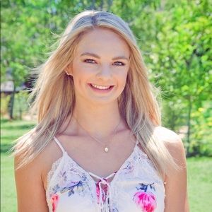 Meet your Posher, Brooke